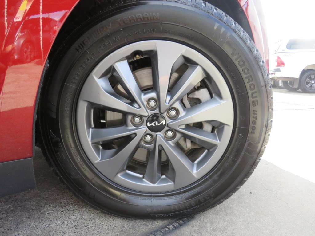 S7074610.jpg