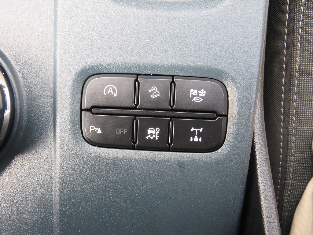 S7077616.jpg
