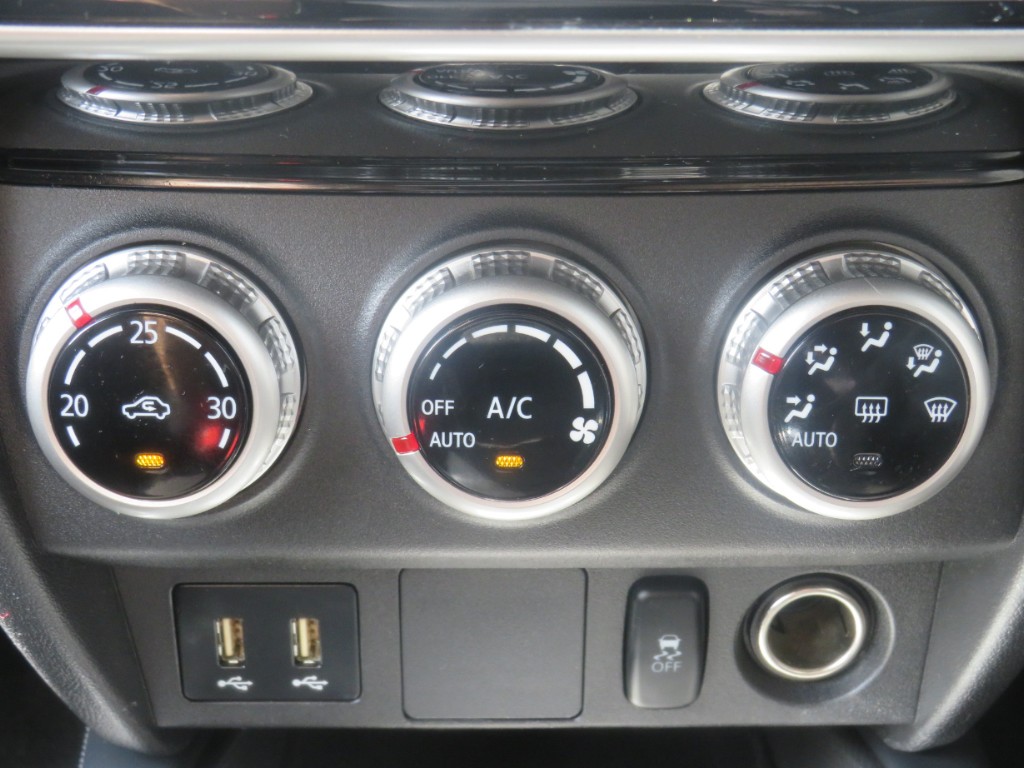 S7085620.jpg