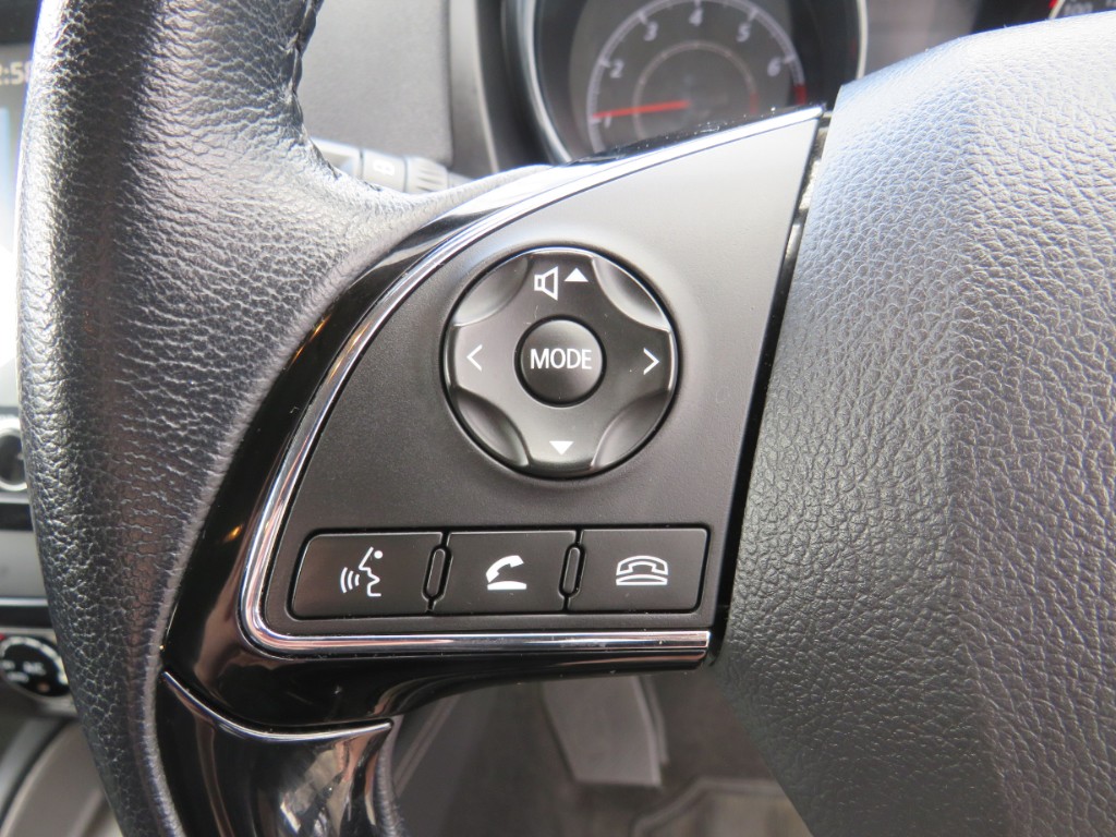 S7085917.jpg