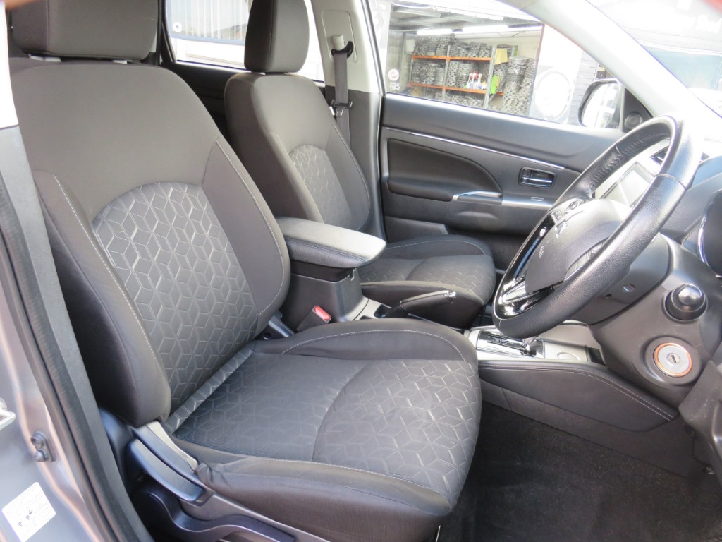 S7086112.jpg