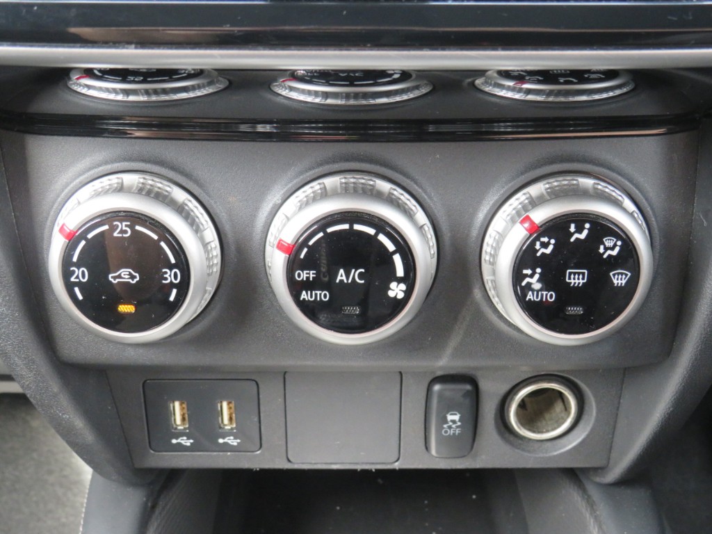 S7087720.jpg