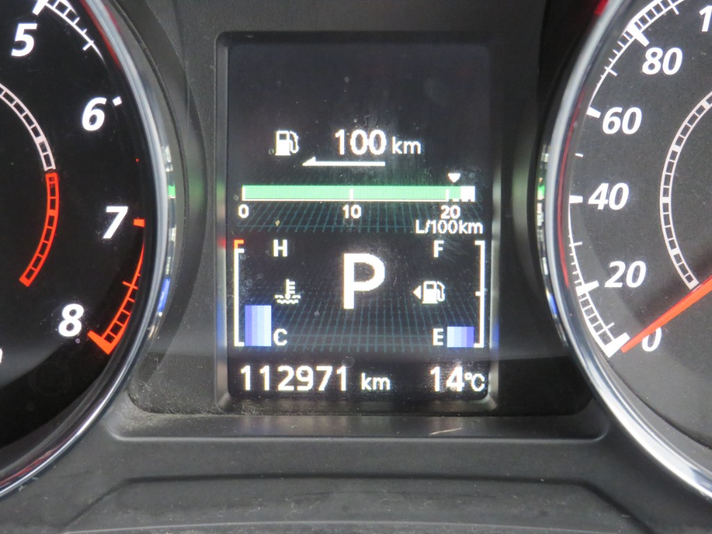 S7088019.jpg