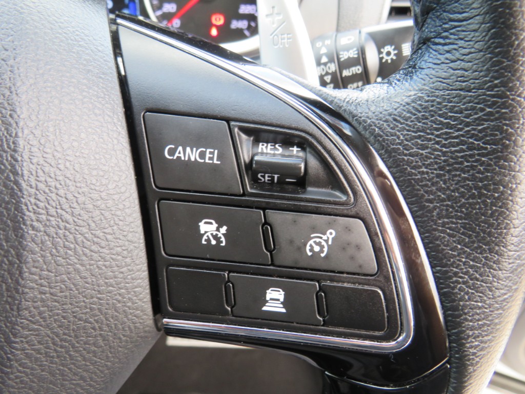 S7088517.jpg