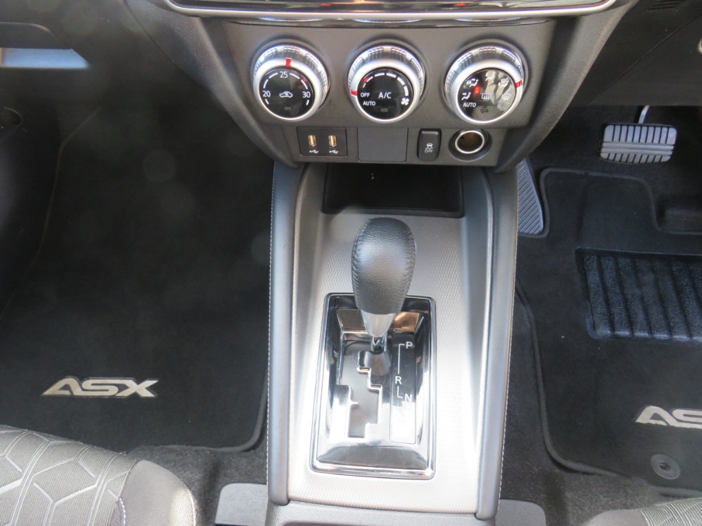 S7089718.jpg