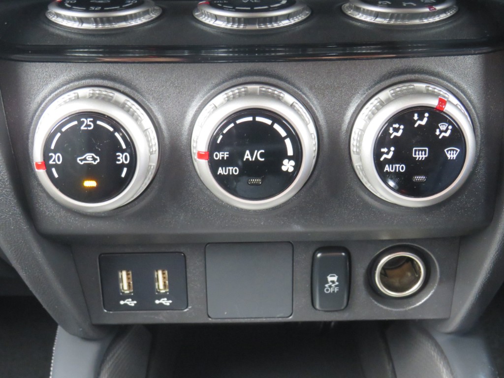S7090119.jpg