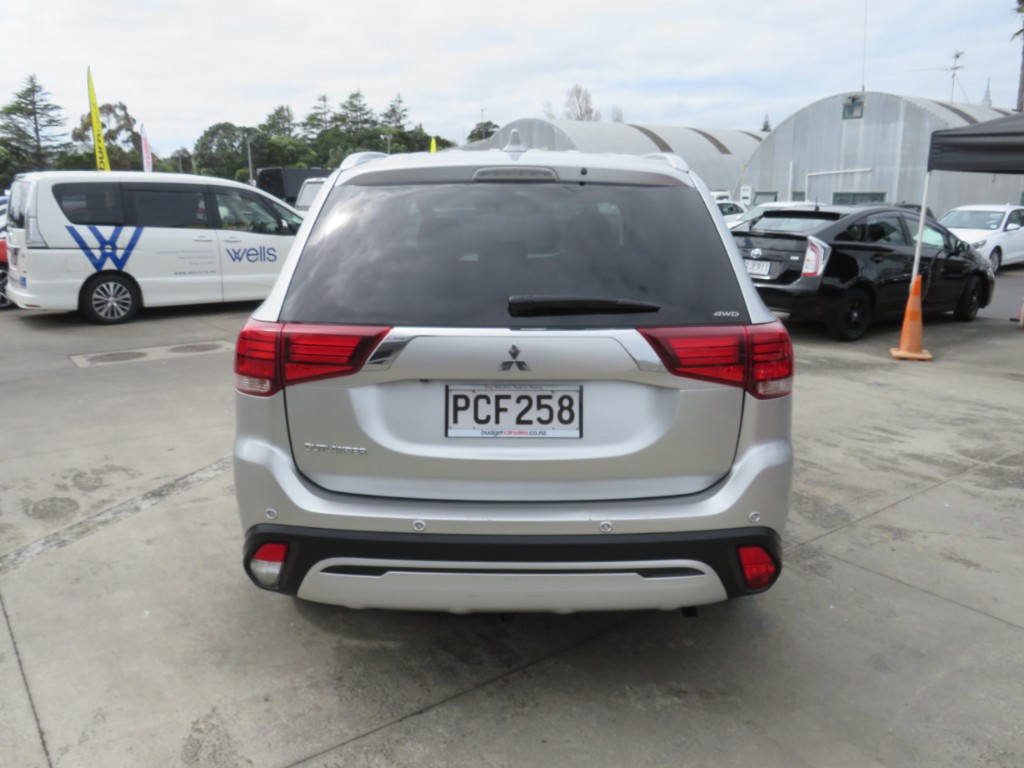 S709077.jpg