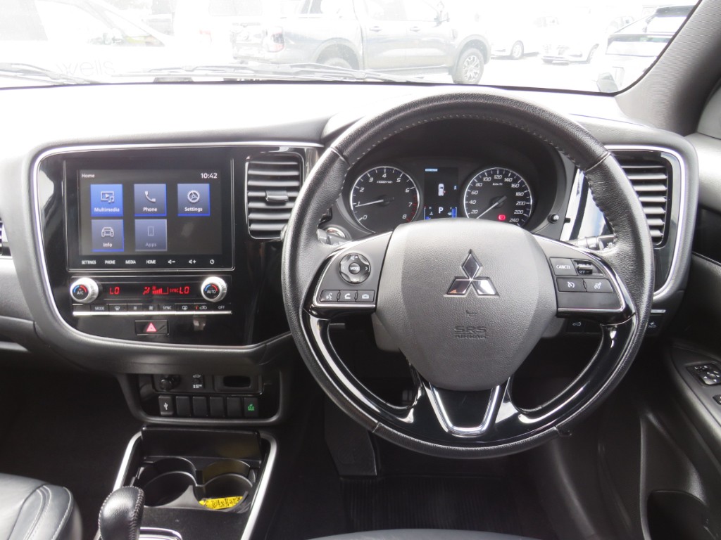 S7090915.jpg