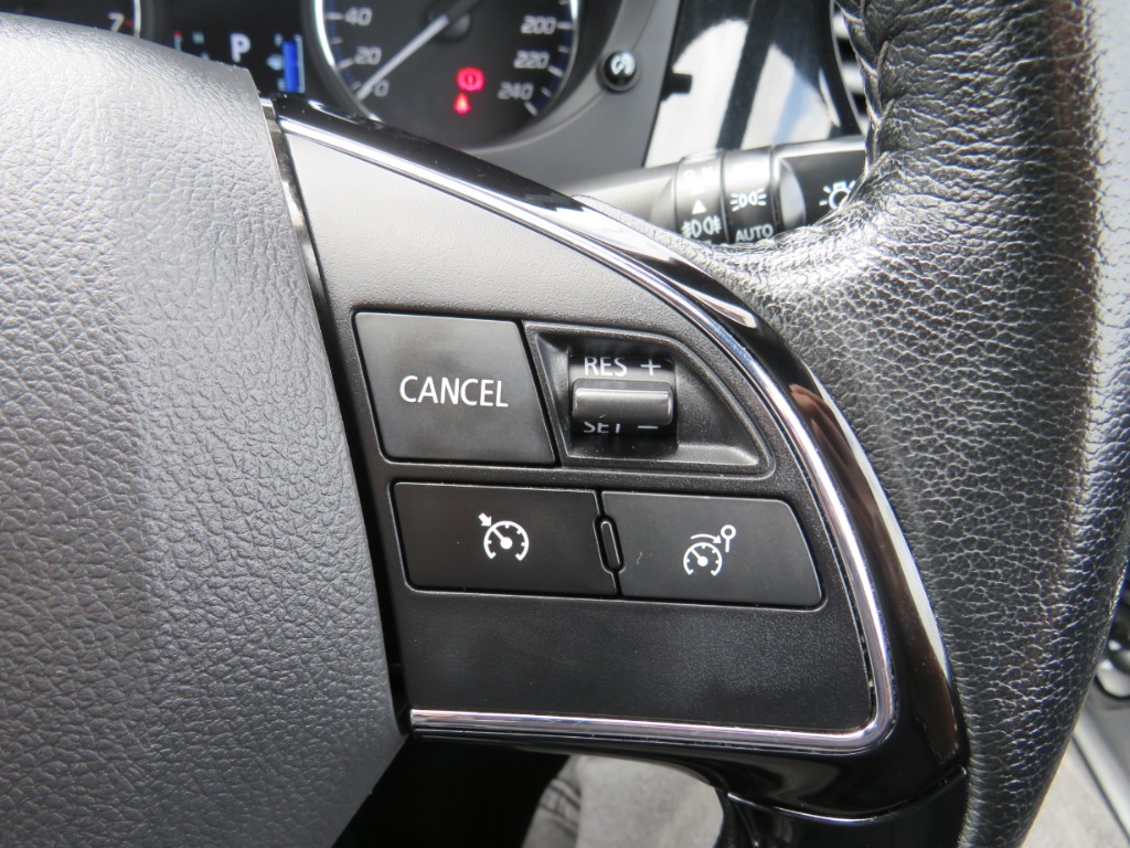 S7090918.jpg
