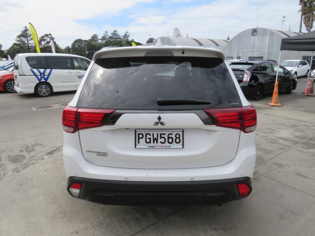 S709097.jpg