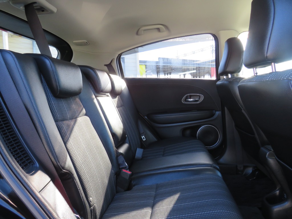S8052012.jpg
