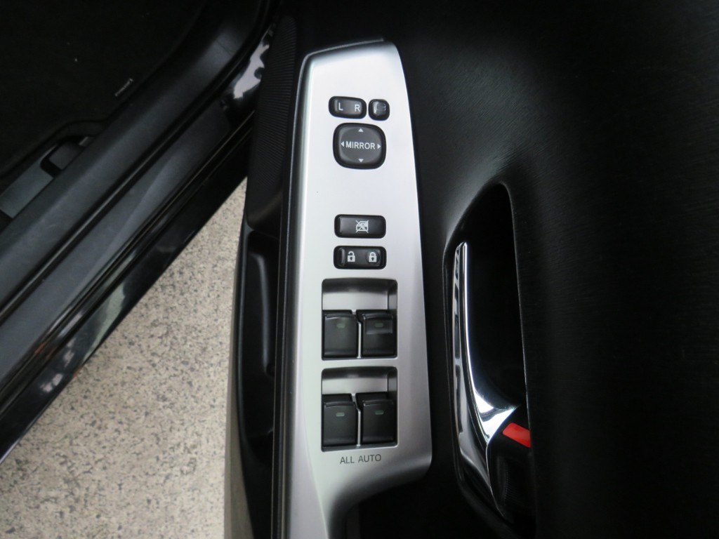 S8058315.jpg