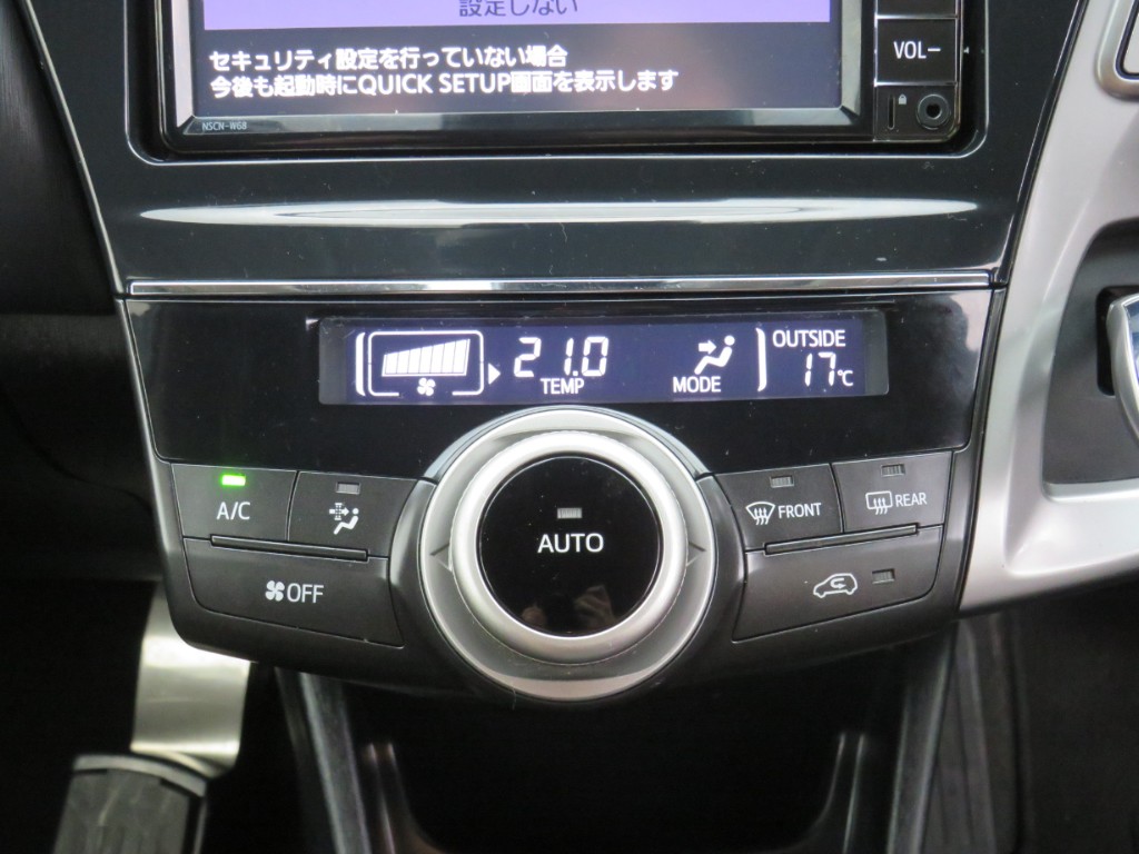 S8058319.jpg