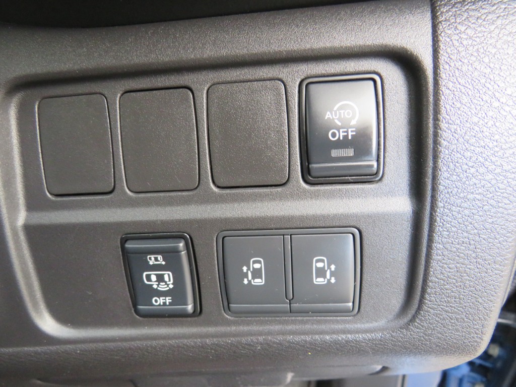 S8070616.jpg