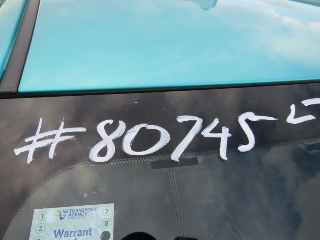 S8074521.jpg