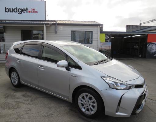 2020 Toyota Prius Alpha