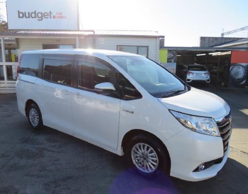 2016 Toyota Noah